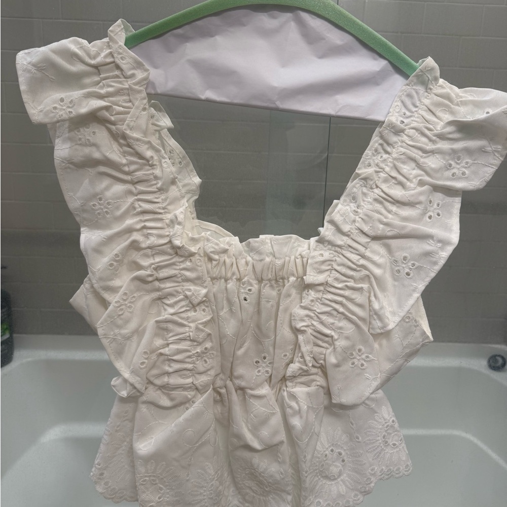Diamond Supply Co Cream Ruched Flutter Sleeve Blouse